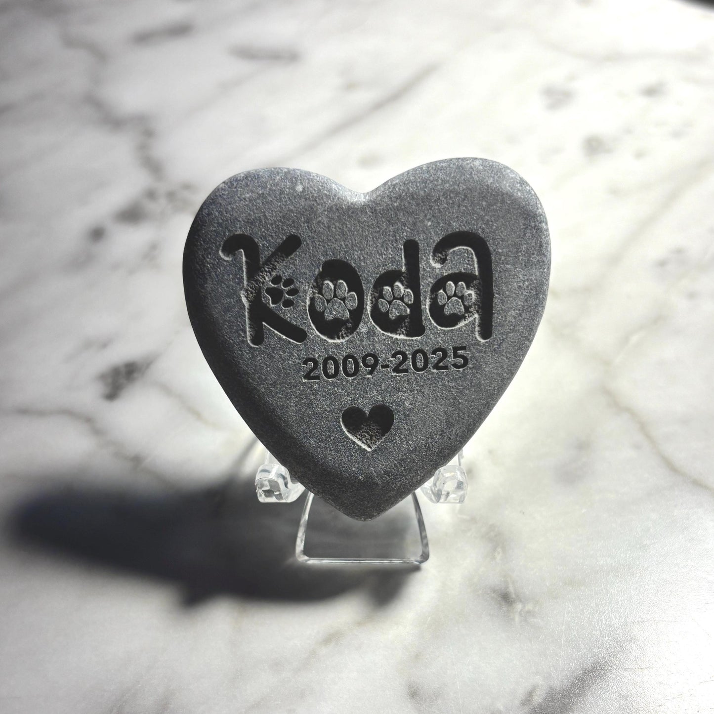 2" Engraved Heart Pet Memorial Stone with Stand: Personalized Keepsake - Vanbrera Stones Single Sided