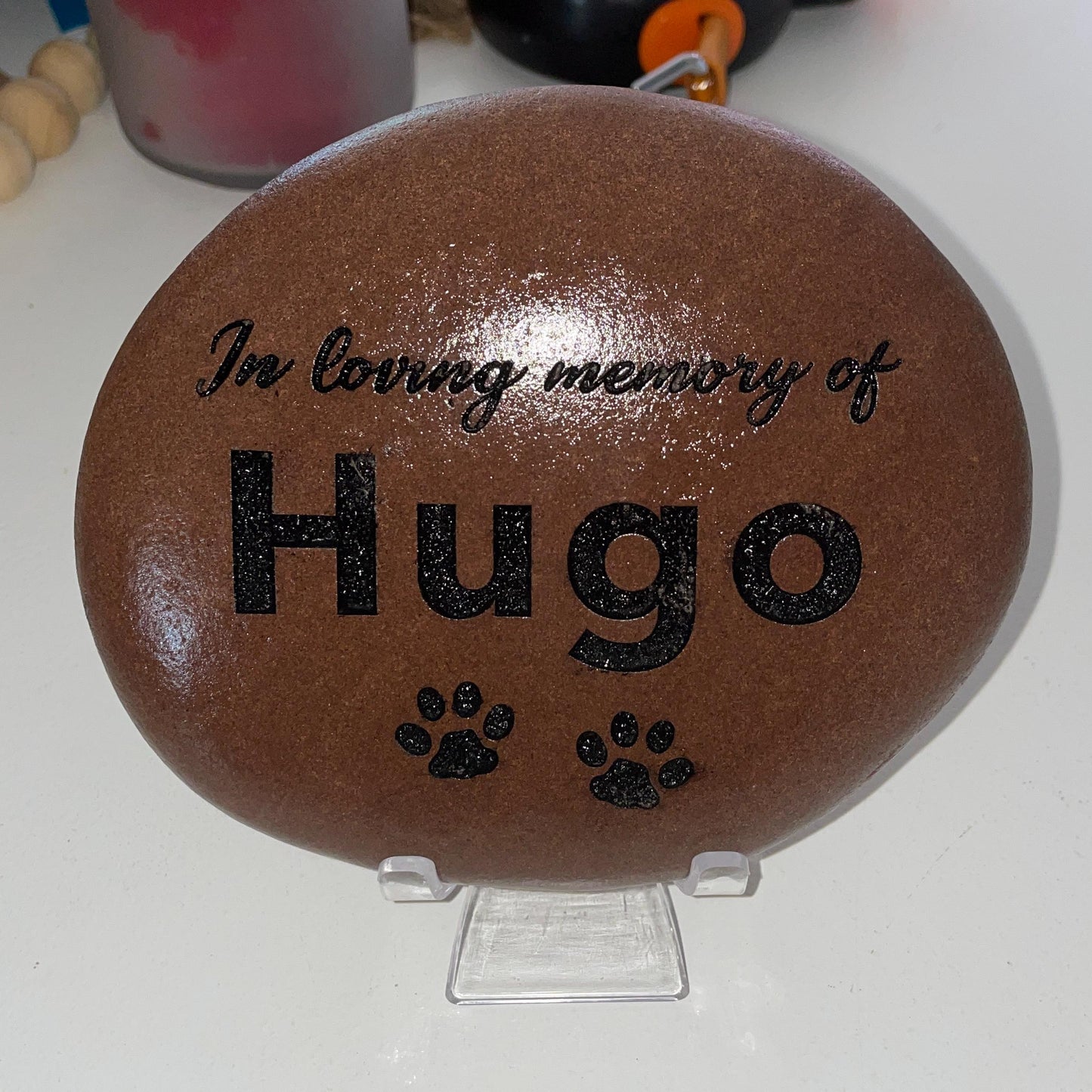 Acrylic Stone Stand: River Stone Display Cradle - Vanbrera Stones Small (1" - 2" Stone)