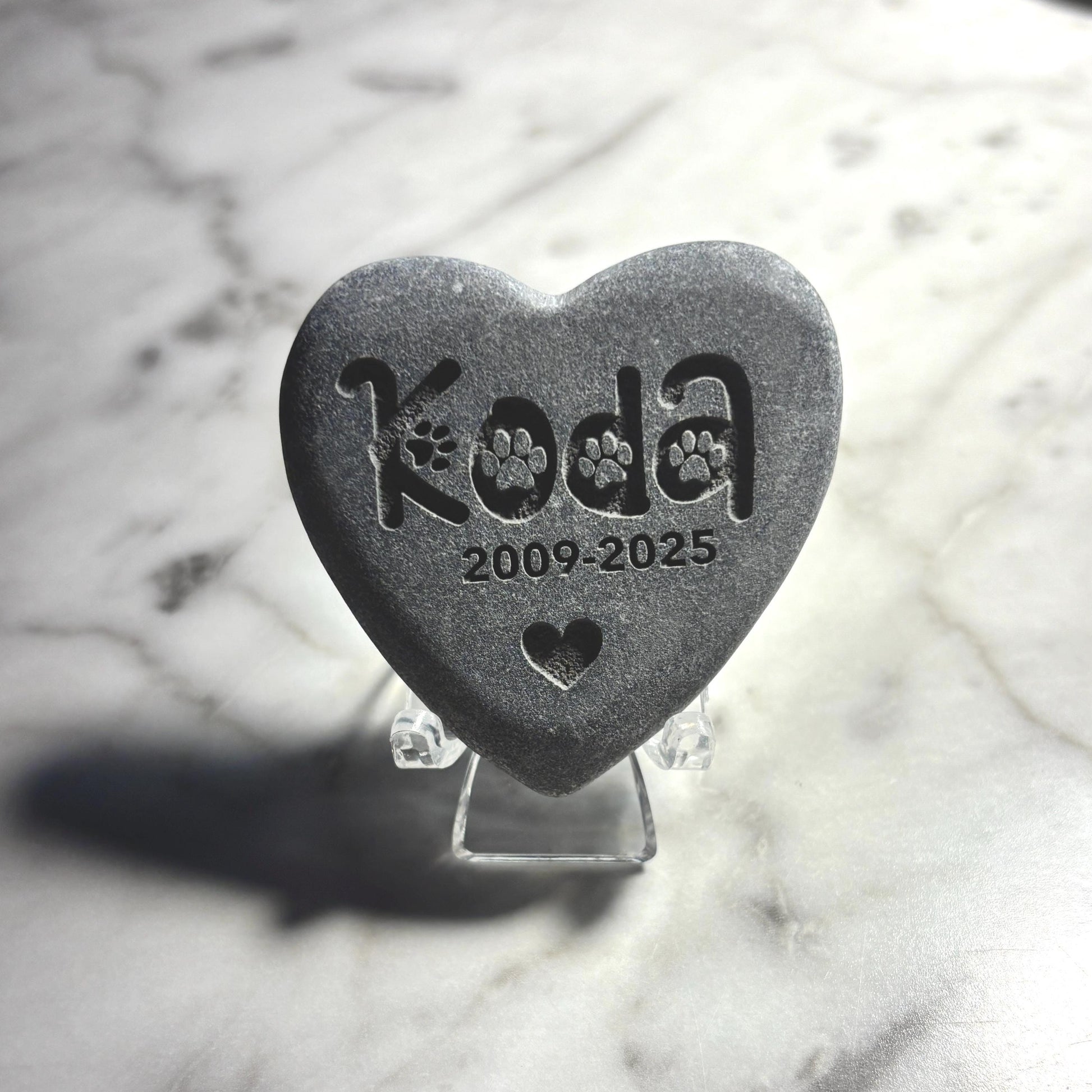 2" Engraved Heart Pet Memorial Stone with Stand: Personalized Keepsake - Vanbrera Stones Single Sided