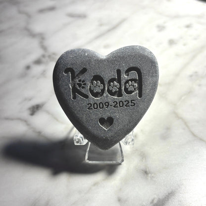 2" Engraved Heart Pet Memorial Stone with Stand: Personalized Keepsake - Vanbrera Stones Single Sided