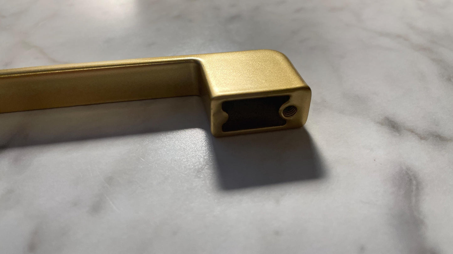 5.5" Gold Engraved Drawer Handle – Custom Metal Pull for Cabinets | Personalized Handle | Gold - Vanbrera Stones Title
