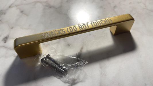 5.5" Gold Engraved Drawer Handle – Custom Metal Pull for Cabinets | Personalized Handle | Gold - Vanbrera Stones Title