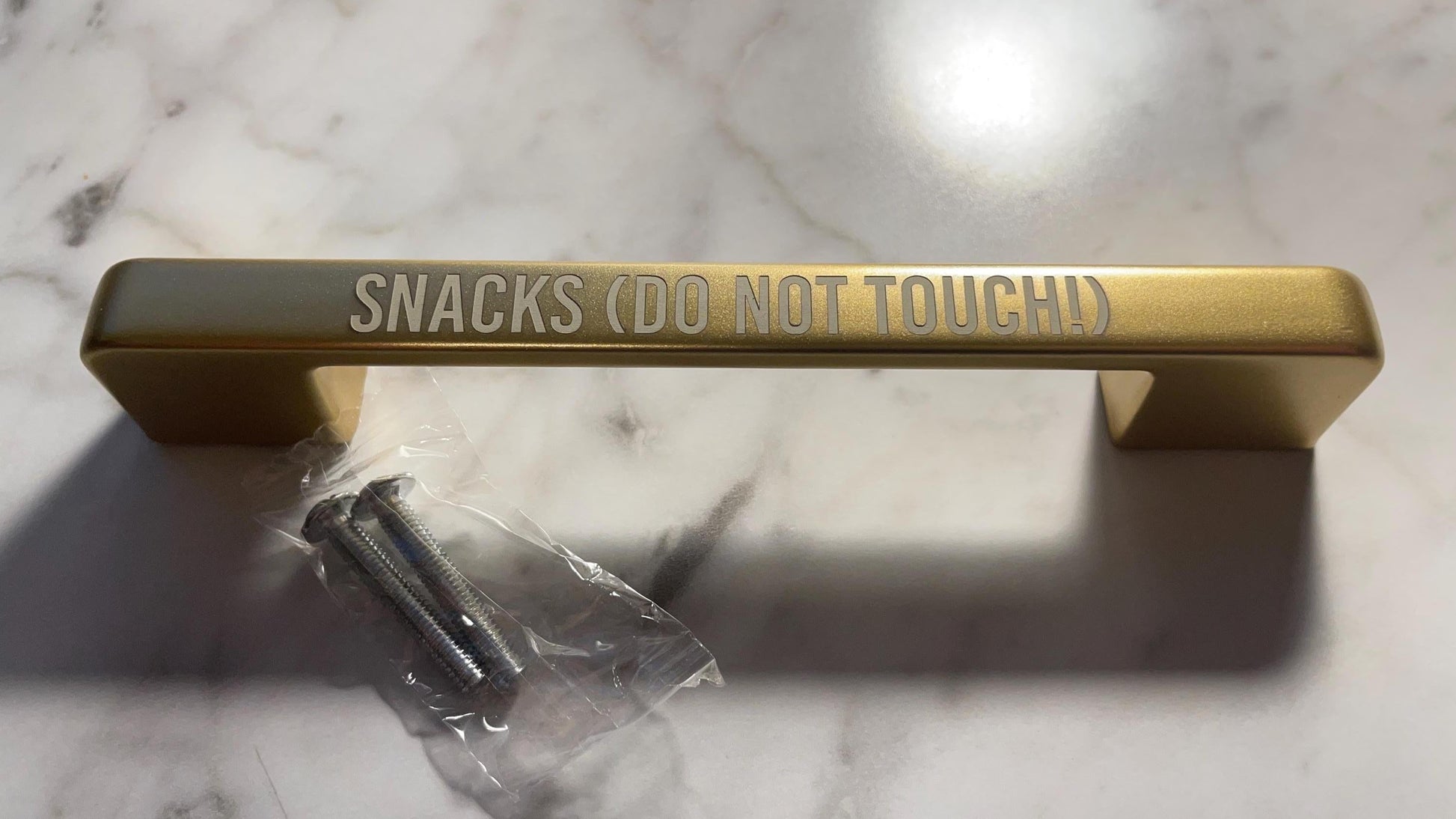 5.5" Gold Engraved Drawer Handle – Custom Metal Pull for Cabinets | Personalized Handle | Gold - Vanbrera Stones Title