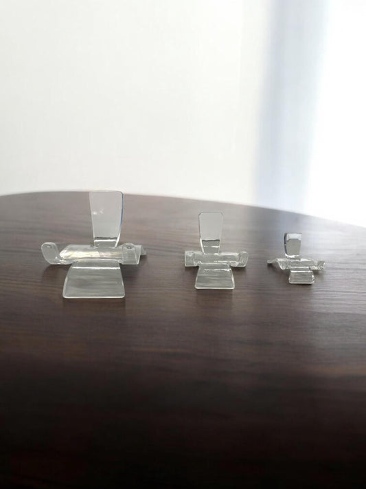 Acrylic Stone Stand: River Stone Display Cradle - Vanbrera Stones Small (1&quot; - 2&quot; Stone)